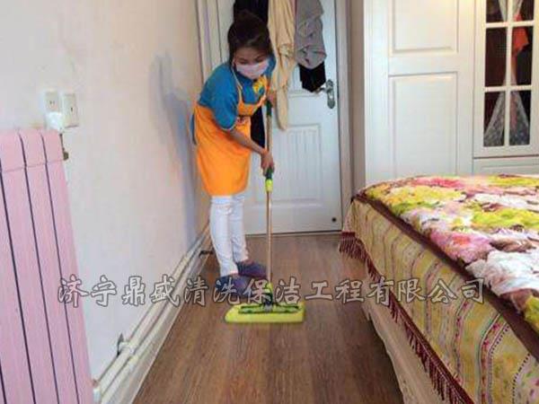 家政保潔的廣泛使用方便了平時的上班族們